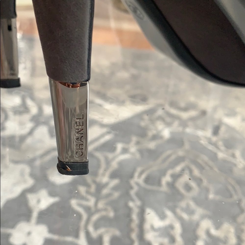 CHANEL Cap-Toe CC Ankle Boots Size 11 / IT 42 - Picture 3 of 11